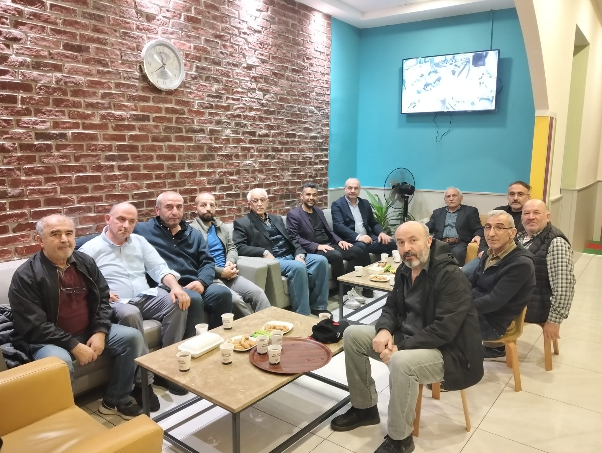 EMNİYET EVLERİ, ÇELİKTEPE, TELSİZLER VE ÇAĞLAYAN MAHALLE TOPLANTILARI YAPILDI