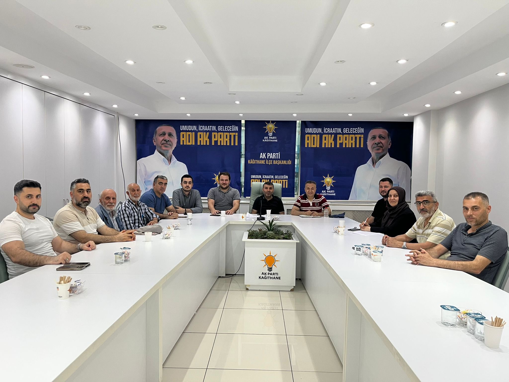 MAHALLE TOPLANTILARIMIZ HIZ KESMEDEN SÜRÜYOR