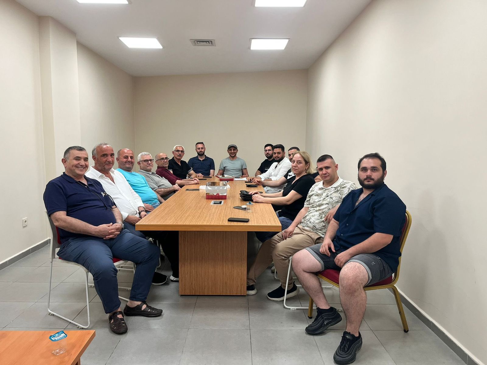 KAĞITHANE’DE MAHALLE MAHALLE TEŞKİLAT RUHU!